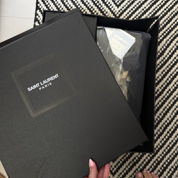 Designer inspired hobo bag - Picture 9 of 10